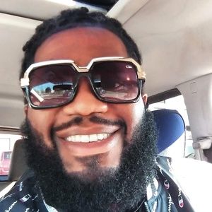 Meet your Posher, Roy